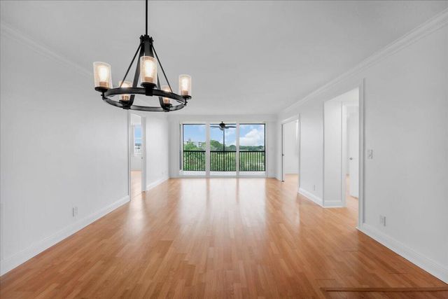 5280 NW 2nd Avenue PH-15, Boca Raton, FL 33487