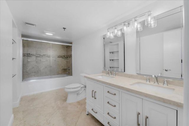 5280 NW 2nd Avenue PH-15, Boca Raton, FL 33487