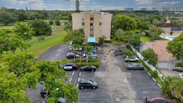 5280 NW 2nd Avenue PH-15, Boca Raton, FL 33487