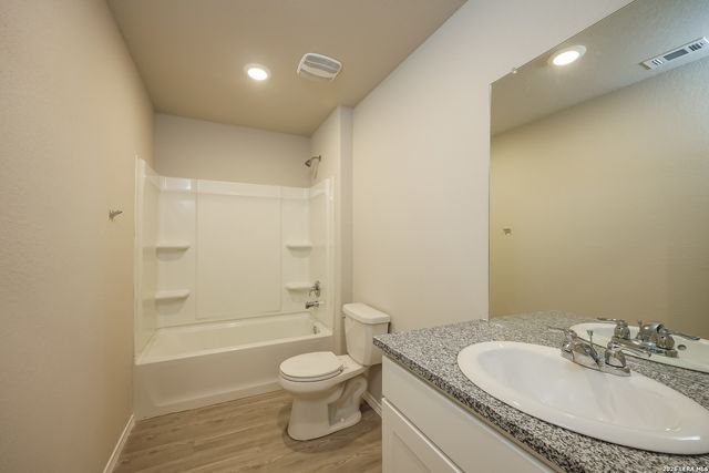 10803 Prusiner, Converse, TX 78109