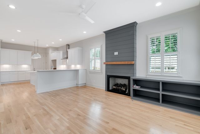 674B Westboro Dr, Nashville, TN 37209