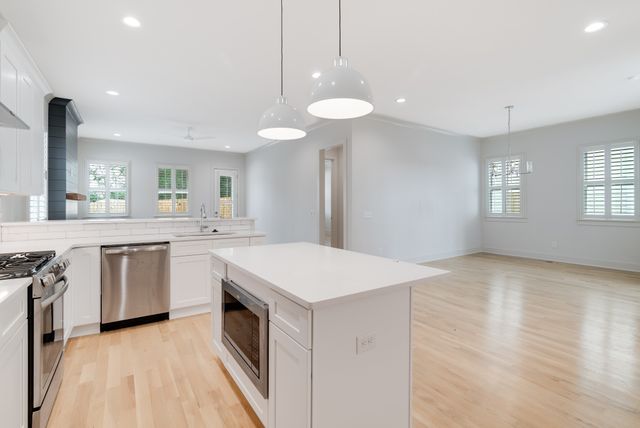 674B Westboro Dr, Nashville, TN 37209