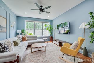 13 Franklin School Way, Metuchen, NJ 08840