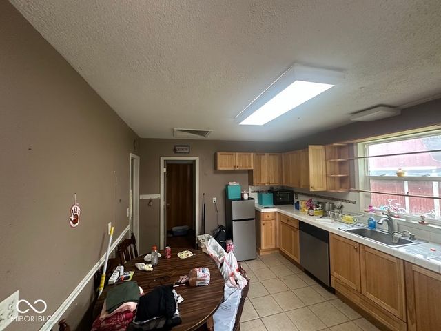 204 E 6th Street, Alexandria, IN 46001