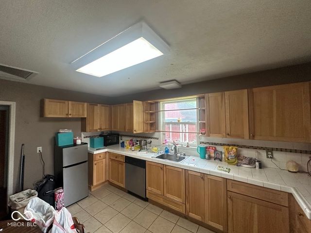 204 E 6th Street, Alexandria, IN 46001