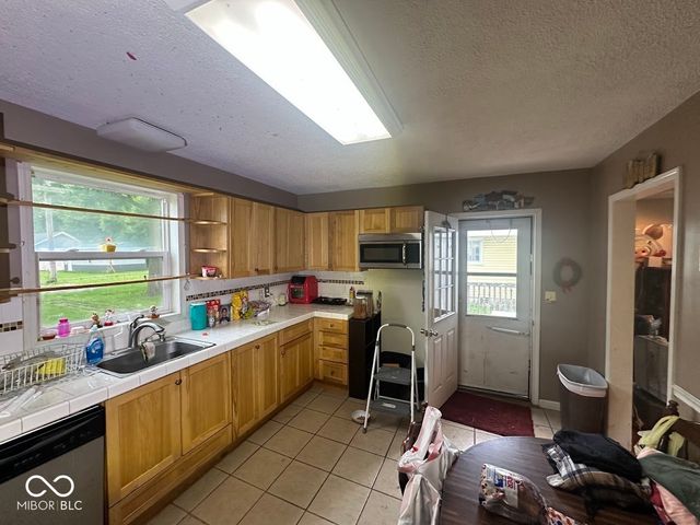 204 E 6th Street, Alexandria, IN 46001