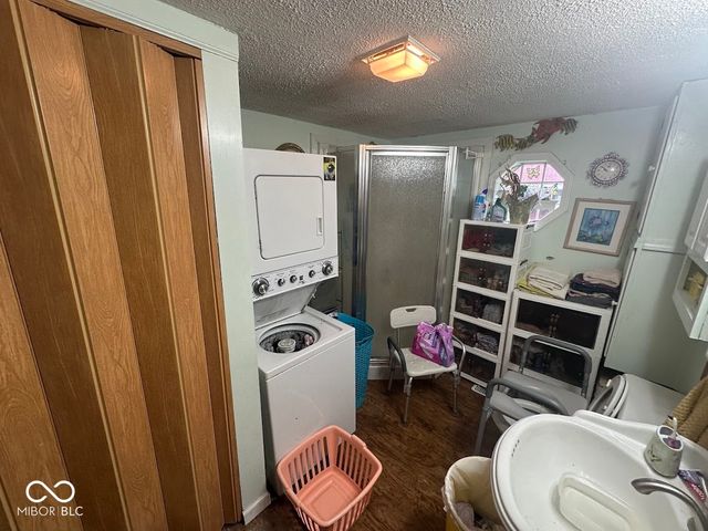 204 E 6th Street, Alexandria, IN 46001