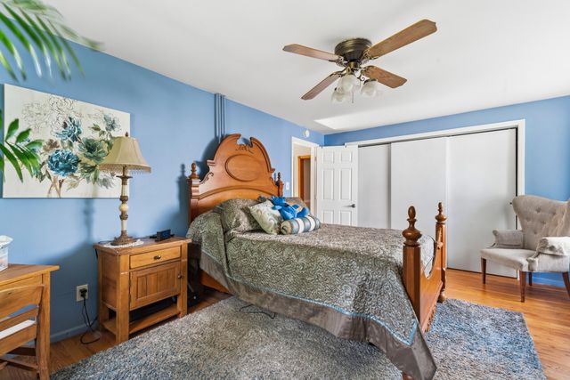 1122 Devonshire Street, Hobart, IN 46342