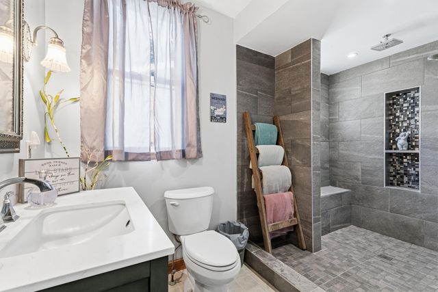 1122 Devonshire Street, Hobart, IN 46342