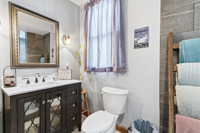 1122 Devonshire Street, Hobart, IN 46342