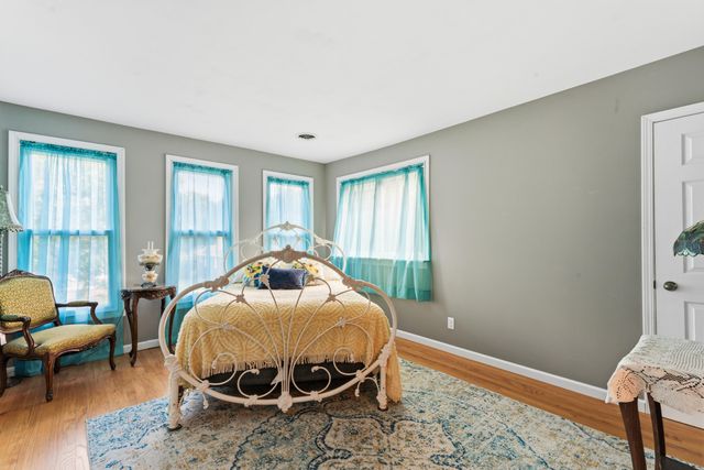 1122 Devonshire Street, Hobart, IN 46342