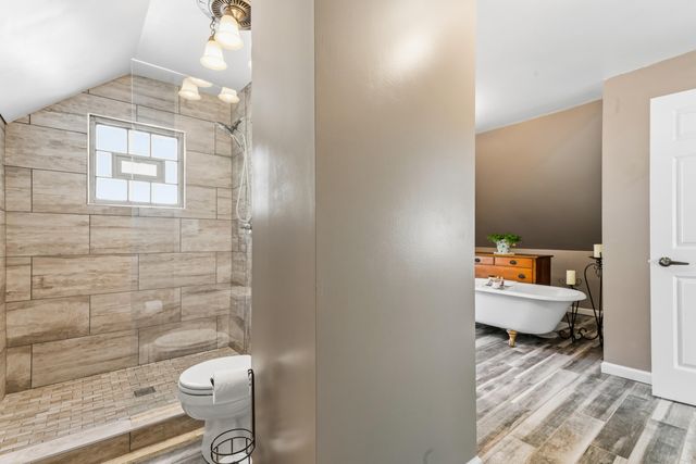 1122 Devonshire Street, Hobart, IN 46342