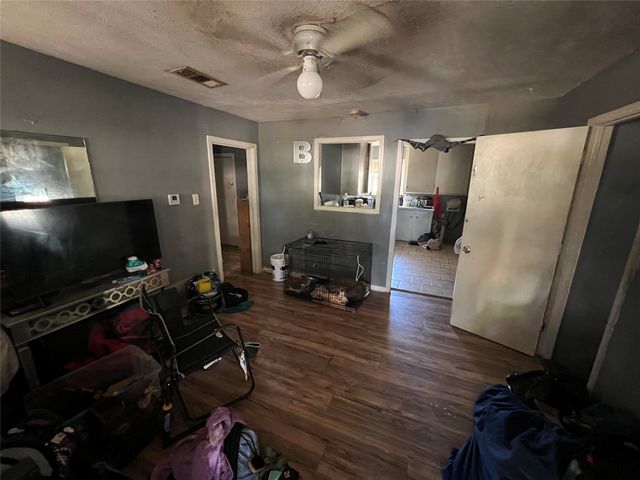 4824 Tallman Street, Fort Worth, TX 76119