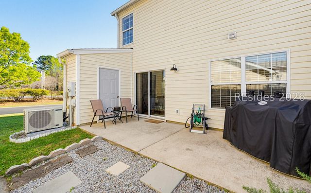 202 College Ln, Bluffton, SC 29909