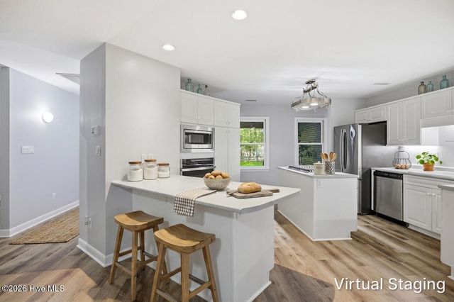 512 North Line Drive, Hampstead, NC 28443