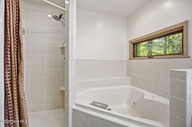 512 North Line Drive, Hampstead, NC 28443