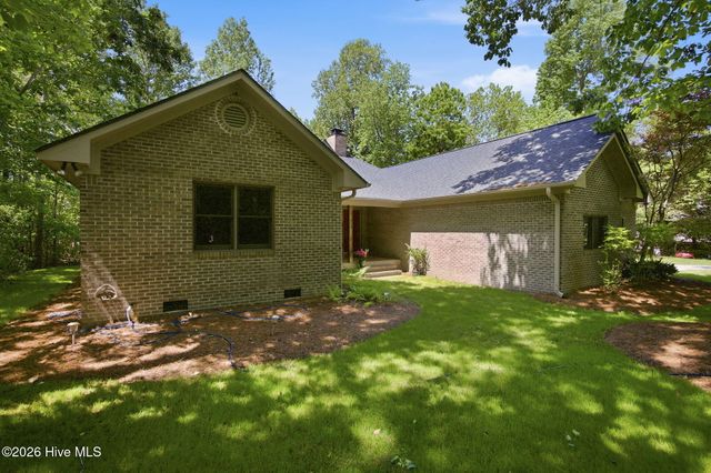 512 North Line Drive, Hampstead, NC 28443