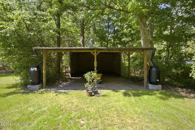 512 North Line Drive, Hampstead, NC 28443