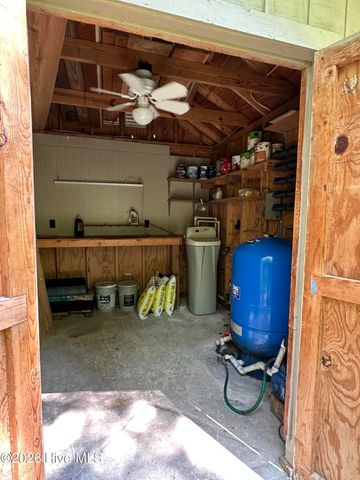 512 North Line Drive, Hampstead, NC 28443