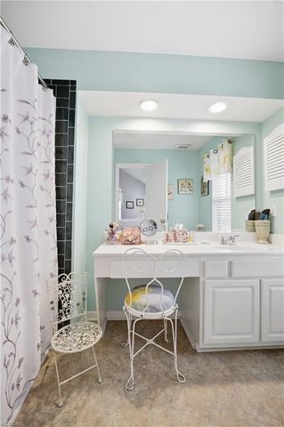 1402 Shortleaf LN, Chesapeake, VA 23320