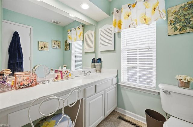 1402 Shortleaf LN, Chesapeake, VA 23320