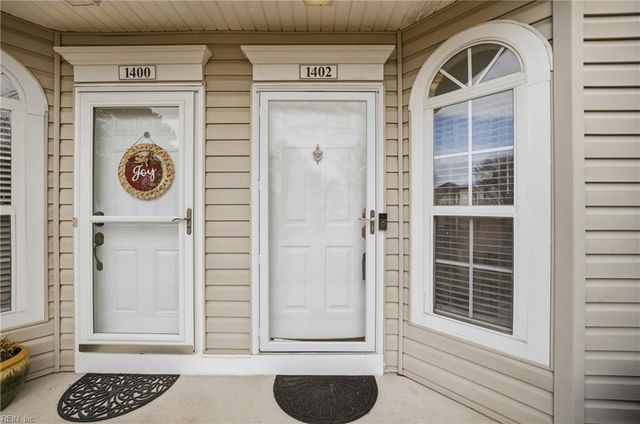 1402 Shortleaf LN, Chesapeake, VA 23320