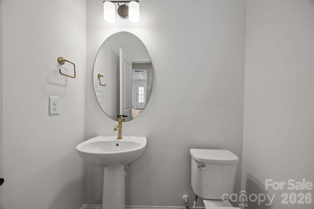 7426 Westrow Avenue, Charlotte, NC 28278