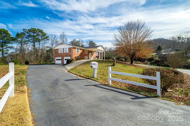358 Gouges Branch Road, Leicester, NC 28748