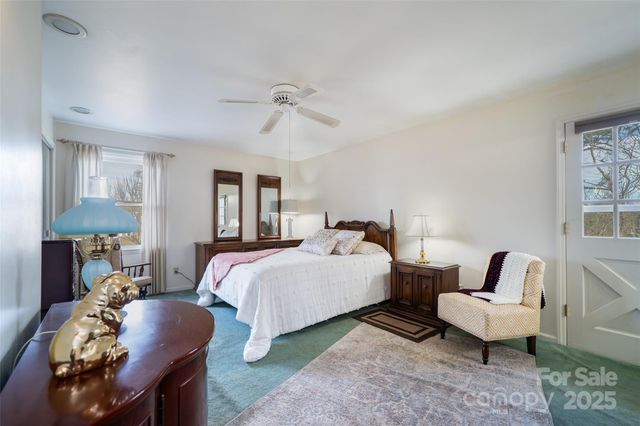 358 Gouges Branch Road, Leicester, NC 28748