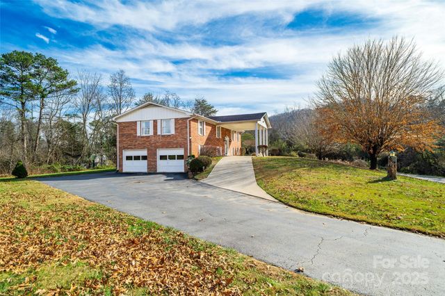 358 Gouges Branch Road, Leicester, NC 28748