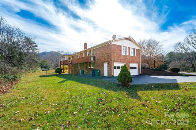 358 Gouges Branch Road, Leicester, NC 28748