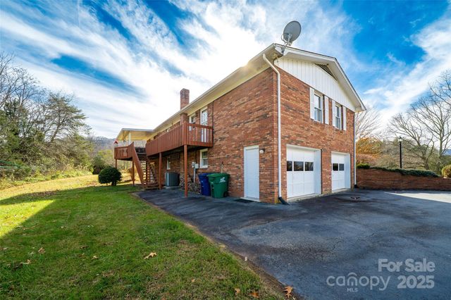 358 Gouges Branch Road, Leicester, NC 28748