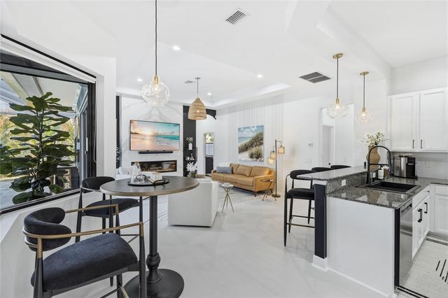 8051 36TH STREET CIRCLE E, Sarasota, FL 34243