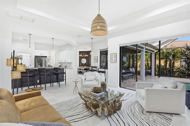 8051 36TH STREET CIRCLE E, Sarasota, FL 34243