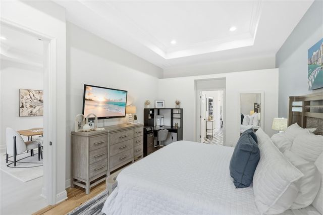 8051 36TH STREET CIRCLE E, Sarasota, FL 34243