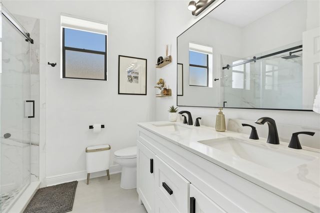 8051 36TH STREET CIRCLE E, Sarasota, FL 34243