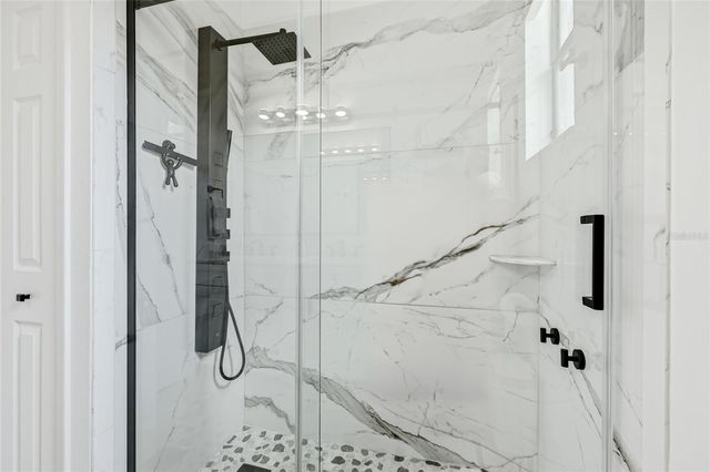 8051 36TH STREET CIRCLE E, Sarasota, FL 34243