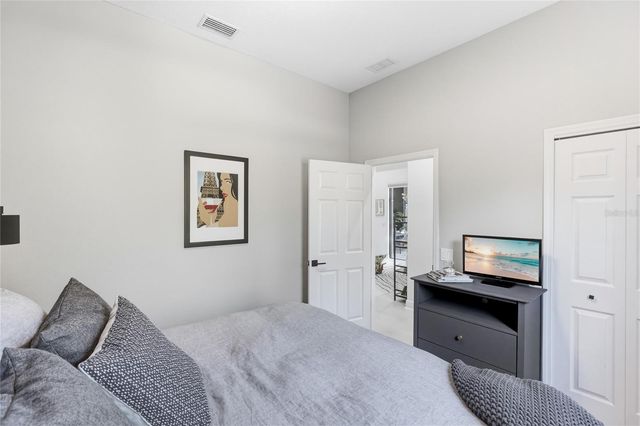 8051 36TH STREET CIRCLE E, Sarasota, FL 34243