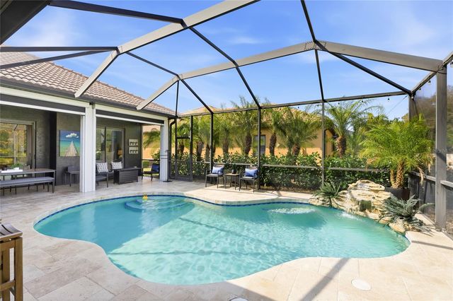 8051 36TH STREET CIRCLE E, Sarasota, FL 34243