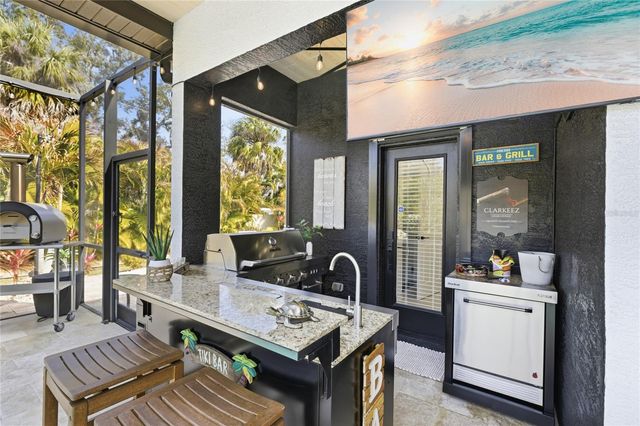 8051 36TH STREET CIRCLE E, Sarasota, FL 34243