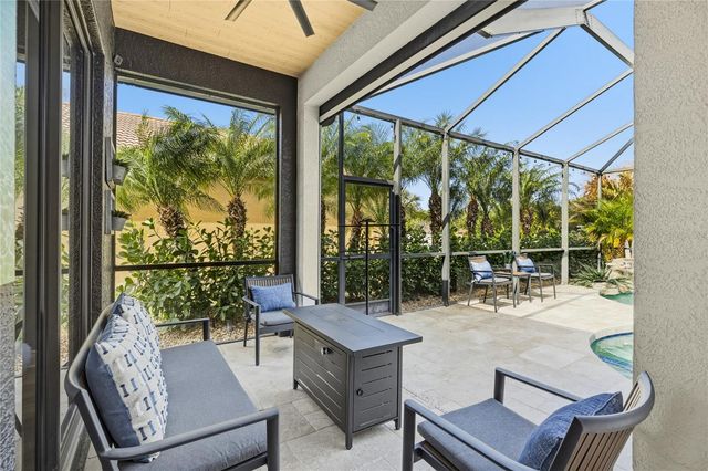 8051 36TH STREET CIRCLE E, Sarasota, FL 34243