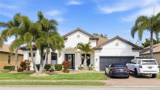 8051 36TH STREET CIRCLE E, Sarasota, FL 34243