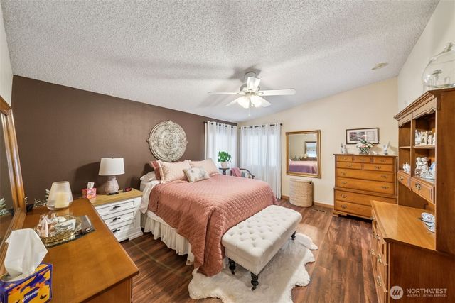 2350 Rincon Avenue, Enumclaw, WA 98022