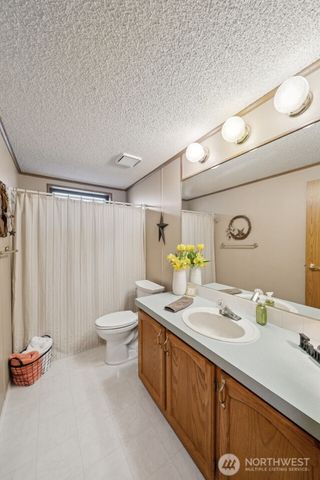 2350 Rincon Avenue, Enumclaw, WA 98022