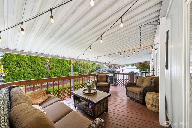 2350 Rincon Avenue, Enumclaw, WA 98022