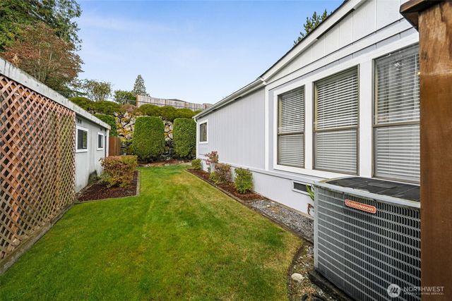 2350 Rincon Avenue, Enumclaw, WA 98022