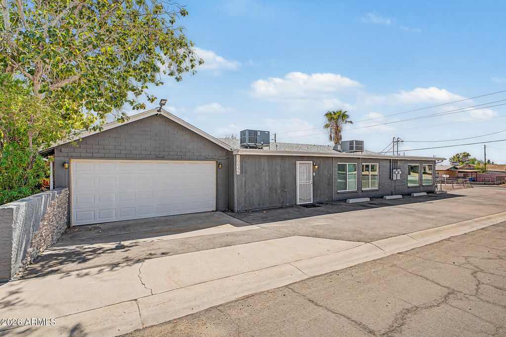 10845 N 15TH Avenue, Phoenix, AZ 85029 — photo 2
