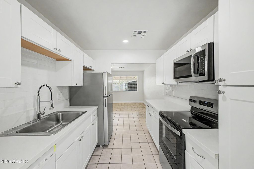 10845 N 15TH Avenue, Phoenix, AZ 85029 — photo 3