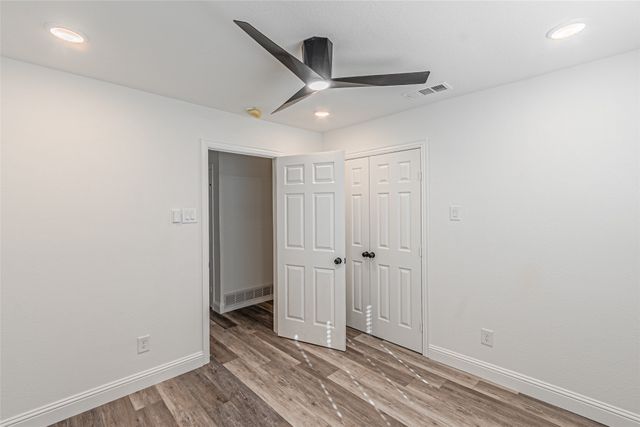 2976 Mark Twain Drive, Farmers Branch, TX 75234