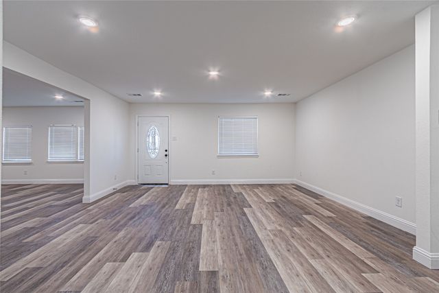 2976 Mark Twain Drive, Farmers Branch, TX 75234